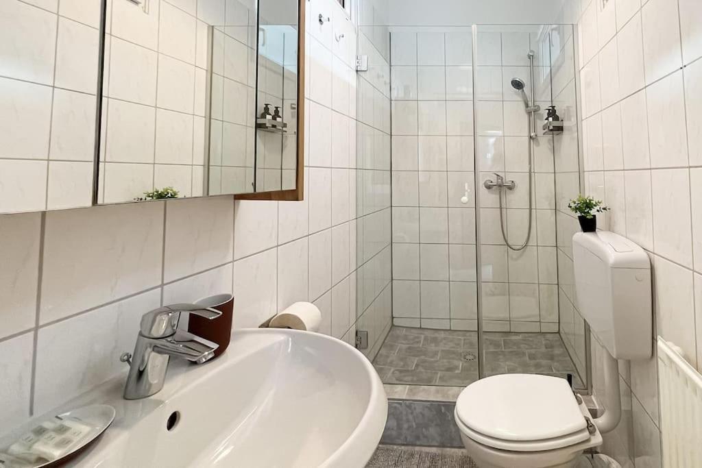 Cozy & Central 2 Bedroom Apartment Wien Eksteriør billede