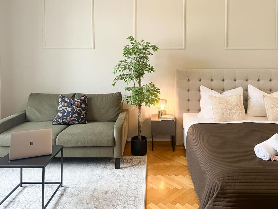Cozy & Central 2 Bedroom Apartment Wien Eksteriør billede